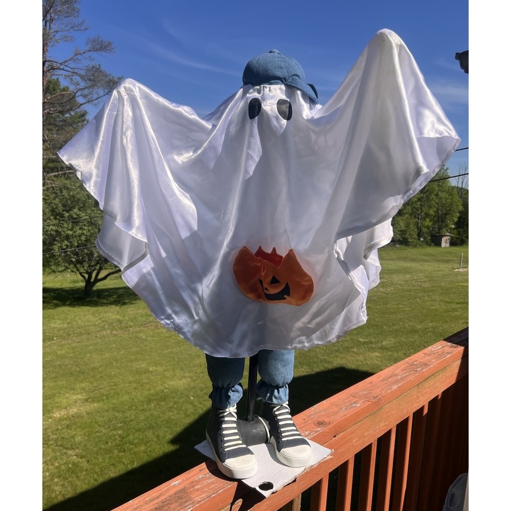 Vintage HALLOWEEN Gemmy Animated Giggle Buddies Ghost used / Works No Box